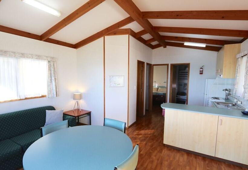کابین, Sea Vu Caravan Park