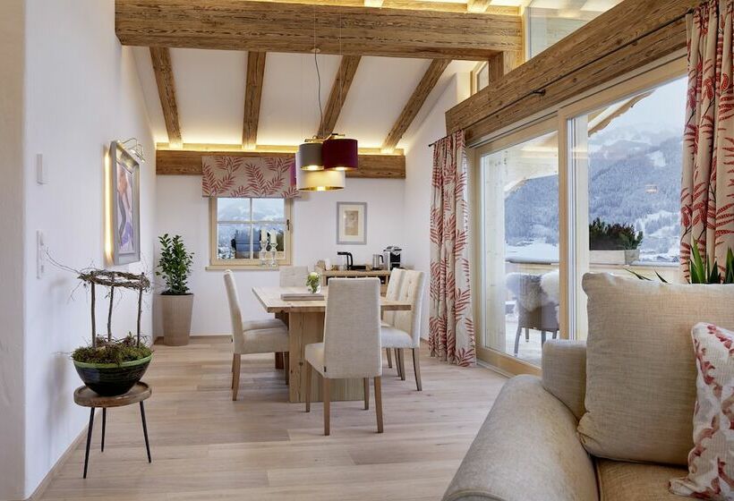 شقة دور أخير غرفتين نوم, Tennerhof Luxury Chalets