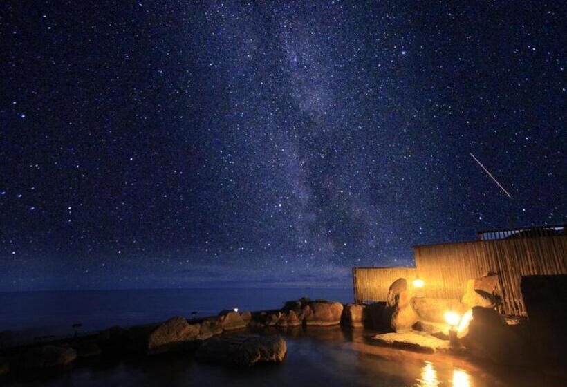 سوییت, Themana Village
