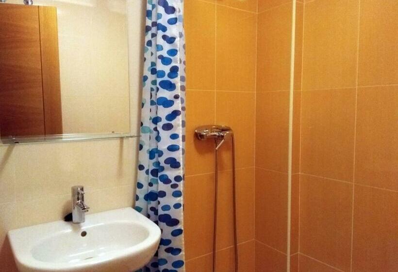 带2个卧室的公寓, Alojamientos Playa De Las Catedrales 3000