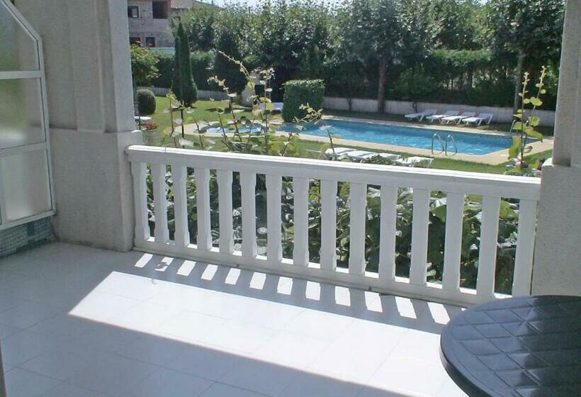 آپارتمان 1 خوابه, Apartamentos Playa De La Lanzada 3000
