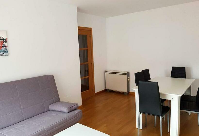 آپارتمان 2 خوابه, Apartamentos Portosin 3000
