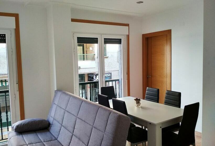 2 Bedroom Apartment, Apartamentos Sanxenxo 3000