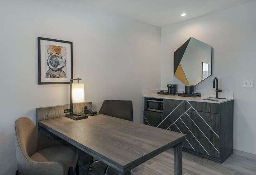 سوئیت با تخت بزرگ, Home2 Suites By Hilton Kingman
