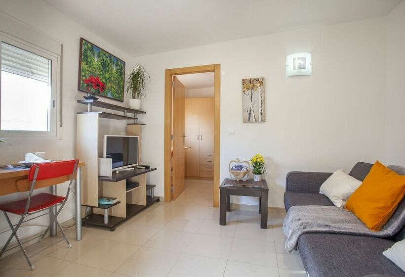 1 Bedroom Penthouse Apartment, Atico De Lujo Plaza Ayuntamiento Pet Friendly