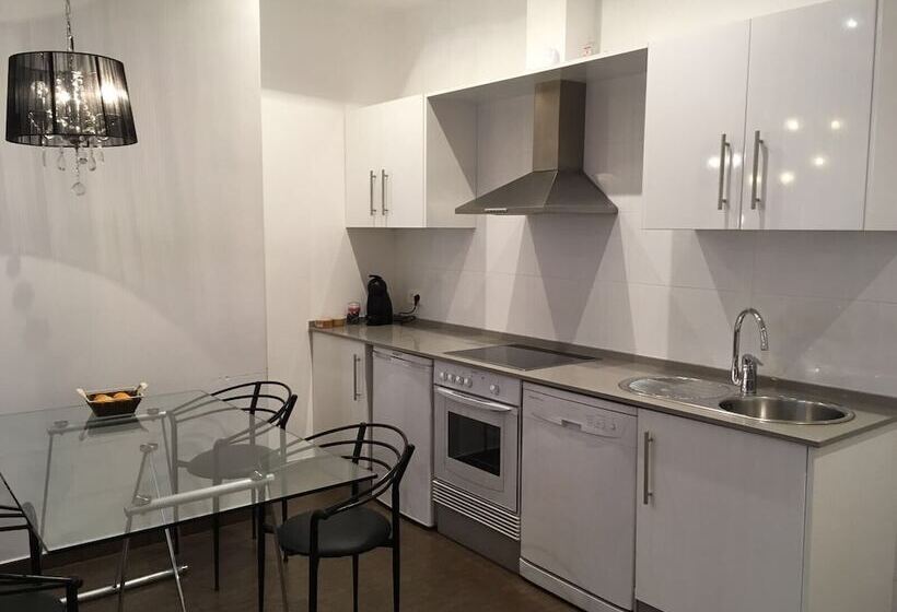 2 Bedroom Premium Apartment, Casa Cosy