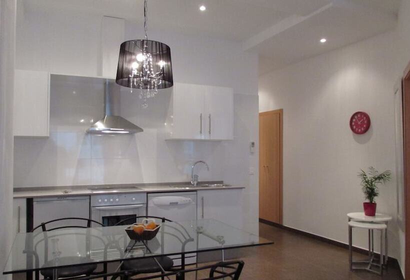 2 Bedroom Premium Apartment, Casa Cosy
