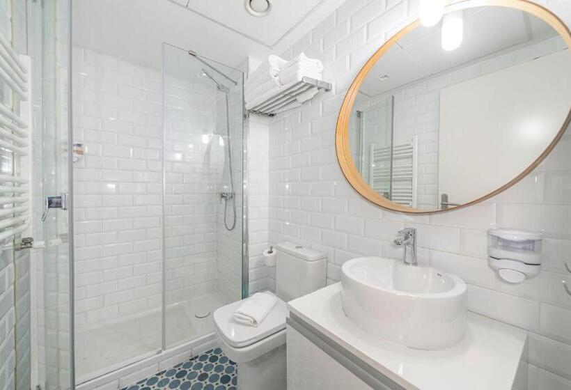 استودیوی استاندارد, Home Art Apartments Salamanca