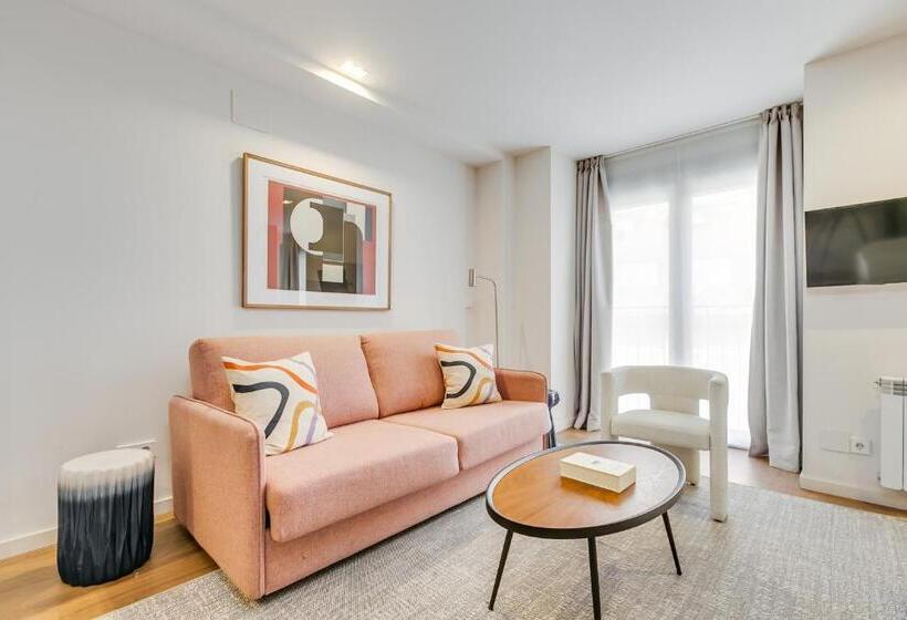 1 Bedroom Apartment, Home Art Apartments Salamanca