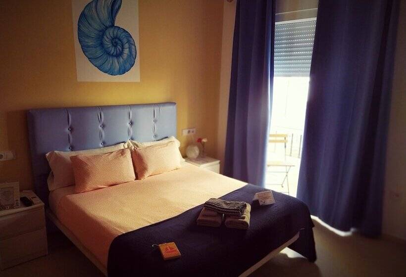 اتاق استاندارد, Hostal Casa Nautilus