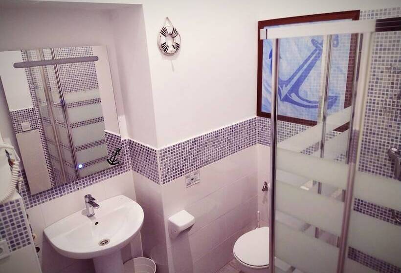 اتاق استاندارد در طبقه همکف, Hostal Casa Nautilus
