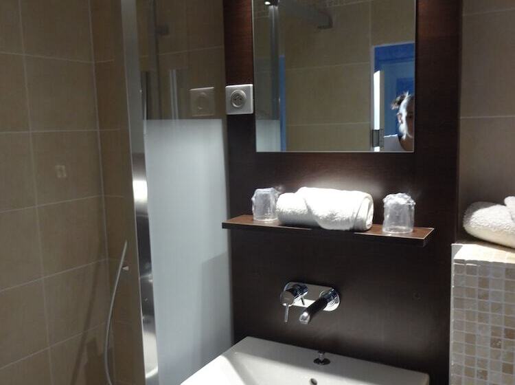 اتاق استاندارد سه نفره, La Champagne Ardenne   Cabourg