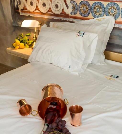 سوئیت با تخت بزرگ, Leda Suites