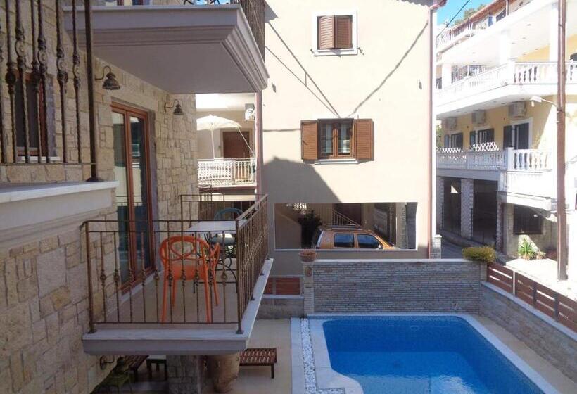 سوییت با چشم‌انداز باغ, Leda Suites