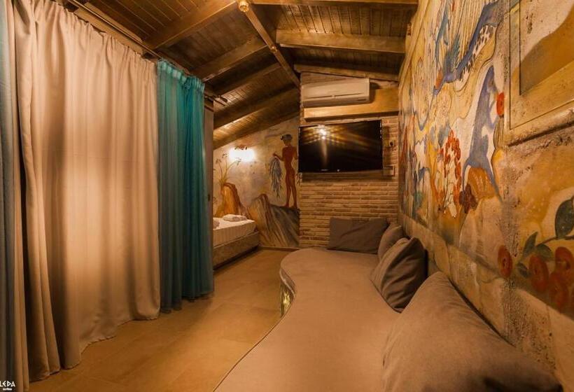 سوییت سوپریور با چشم‌انداز دریا, Leda Suites