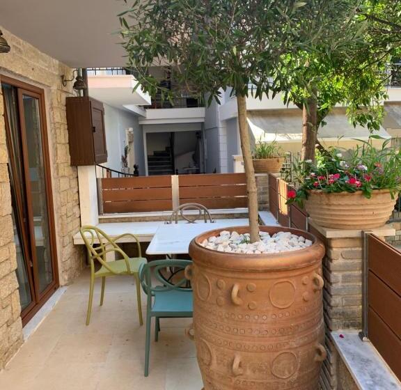 سوییت, Leda Suites