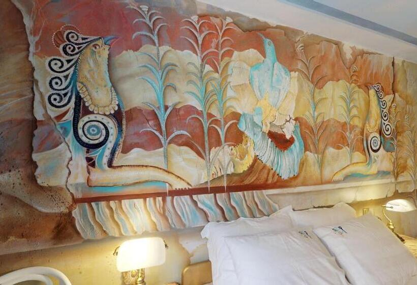 سوییت با چشم‌انداز باغ, Leda Suites