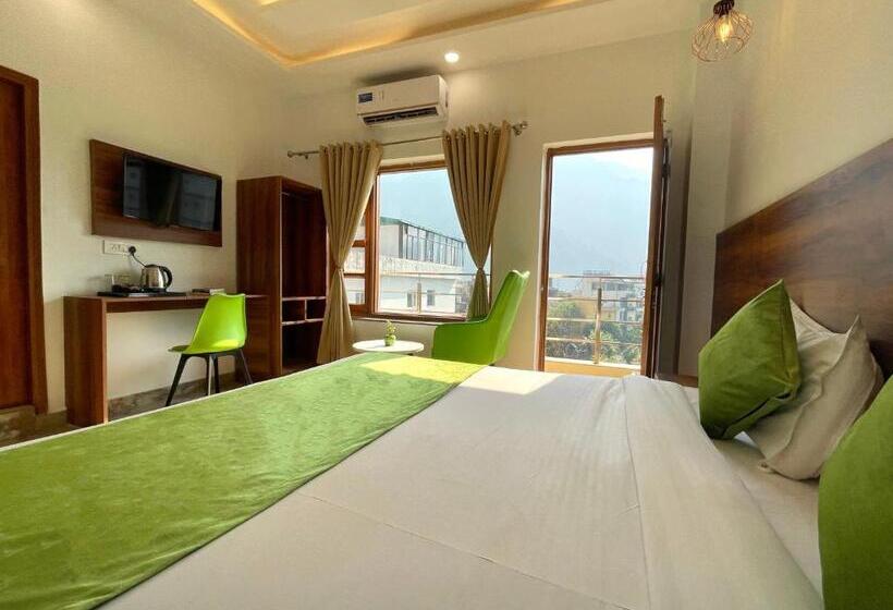 اتاق استاندارد با چشم‌انداز کوهستان, Wanna Stay Tapovan Rishikesh