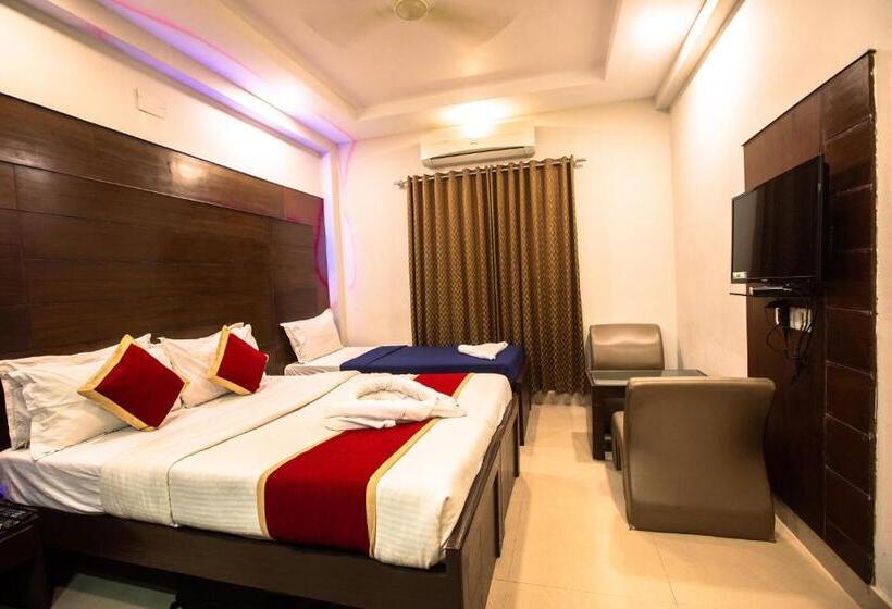 اتاق استاندارد سه نفره, Orion Residency