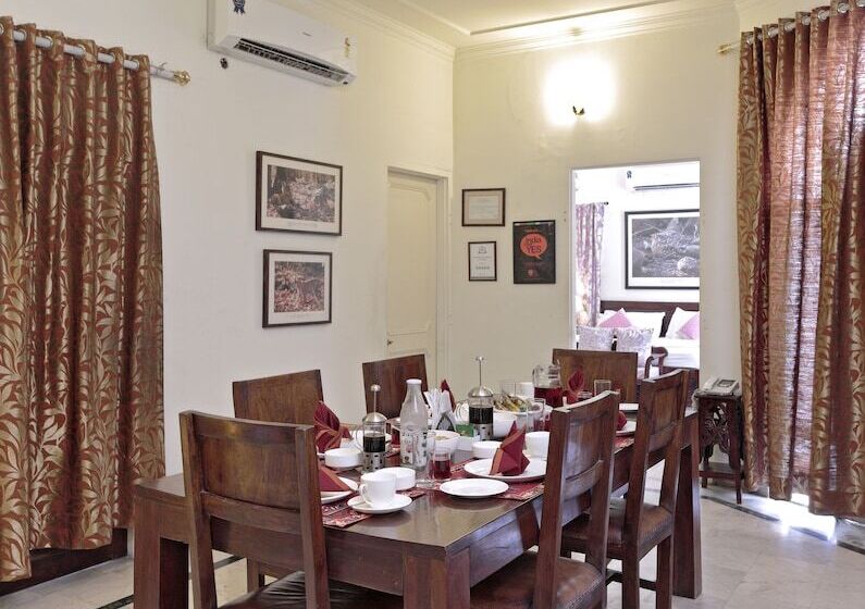 豪华房间, Pratap Bhawan Homestay