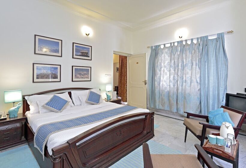 اتاق لوکس, Pratap Bhawan Homestay