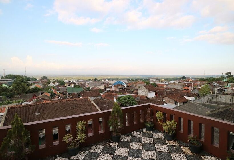 اتاق لوکس, Wisata