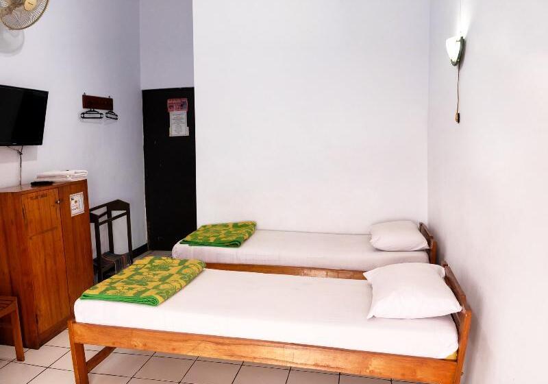اتاق لوکس, Wisata