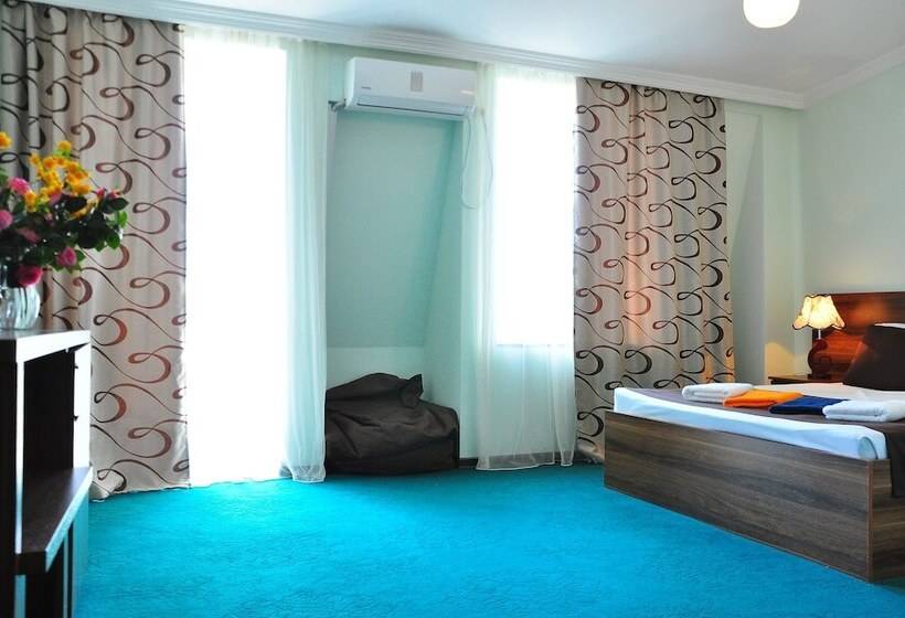 اتاق استاندارد, Reness Hotel Kobuleti