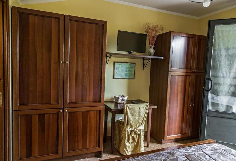 اتاق استاندارد, Agriturismo B&b Le Gazze