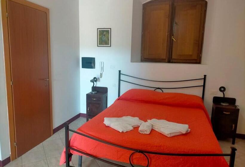 استودیوی استاندارد, Antico Borgo La Commenda