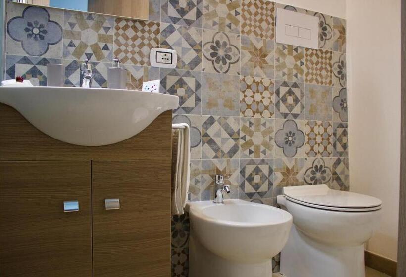 اتاق استاندارد یک نفره, B&b Cinisi Mare E Monti