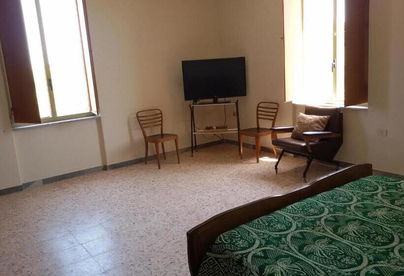 اتاق راحتی سه تخته, B&b Oliveto Longo