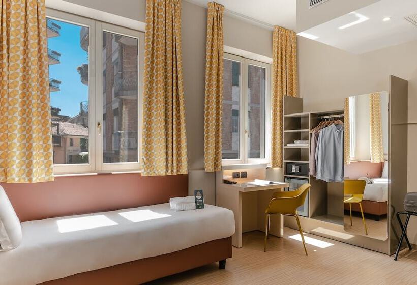 اتاق استاندارد سه نفره, B&b Hotel Treviso