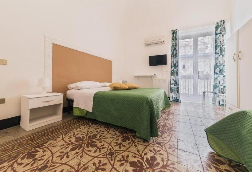 اتاق سوپریور سه تخته, Voilà Rooms Guest House