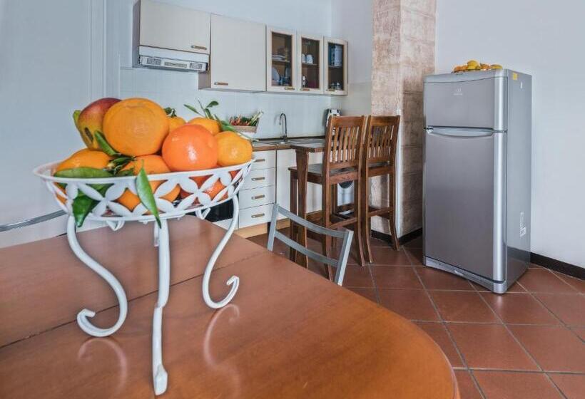 اتاق استاندارد با تراس, Voilà Rooms Guest House