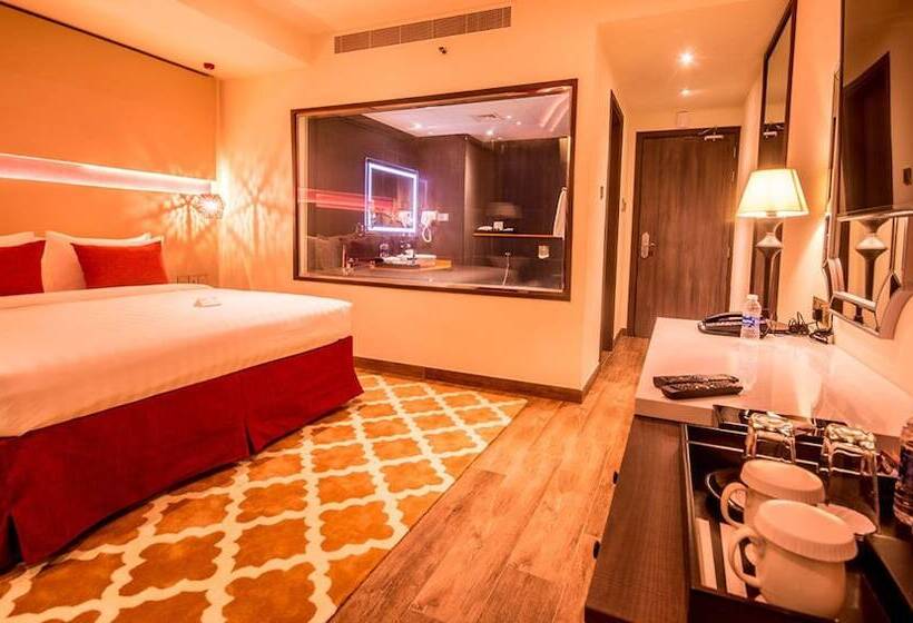 اتاق اجرایی, Carnelian By Glory Bower Hotels