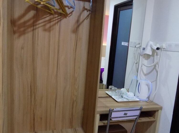 اتاق لوکس, Alaxis