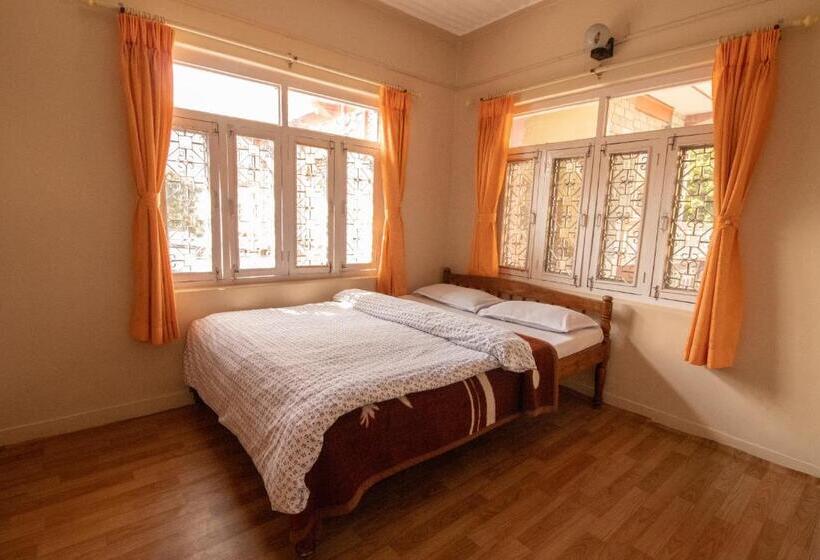 اتاق اکونومی, New Tourist Guest House