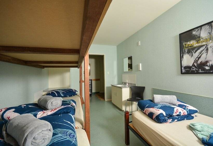 تختخواب در اتاق مشترک, Piwaka Lodge And Backpackers