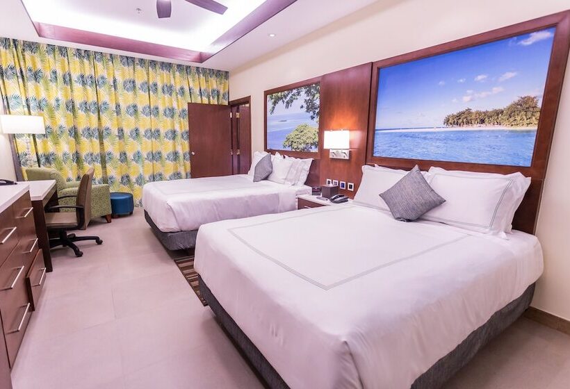 اتاق اجرایی, Surfrider Resort
