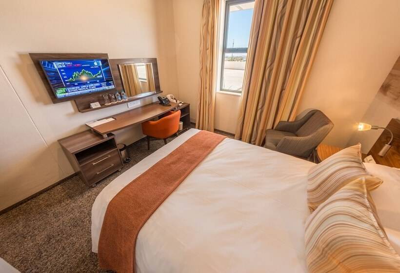 اتاق استاندارد, Town Lodge Windhoek, Namibia