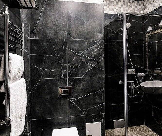 اتاق استاندارد یک نفره, Art Hotel Alexandrovskiy