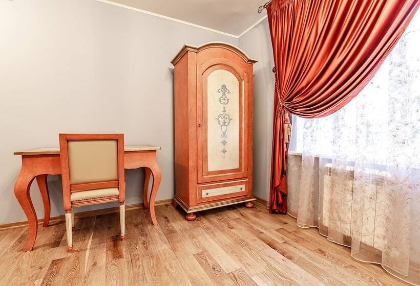 اتاق استاندارد یک نفره, Art Hotel Alexandrovskiy