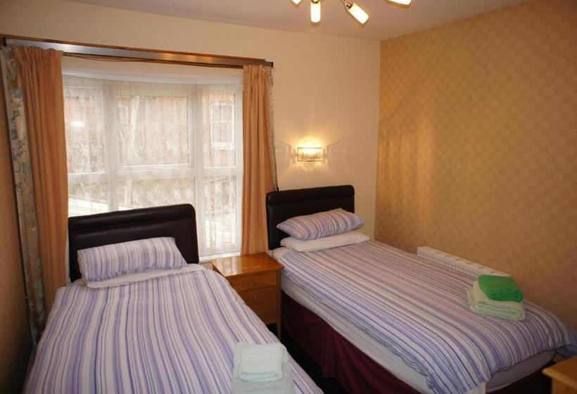 اتاق لوکس, Abinger Guest House