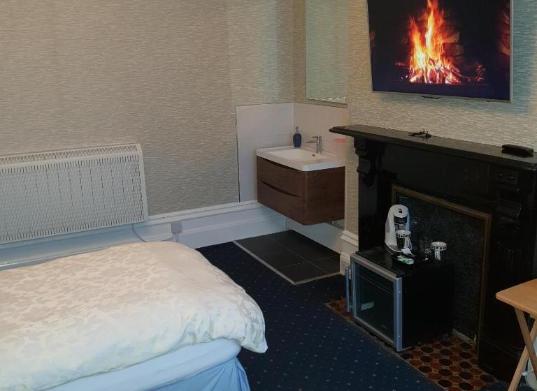 اتاق استاندارد با سرویس بهداشتی مشترک, Abinger Guest House