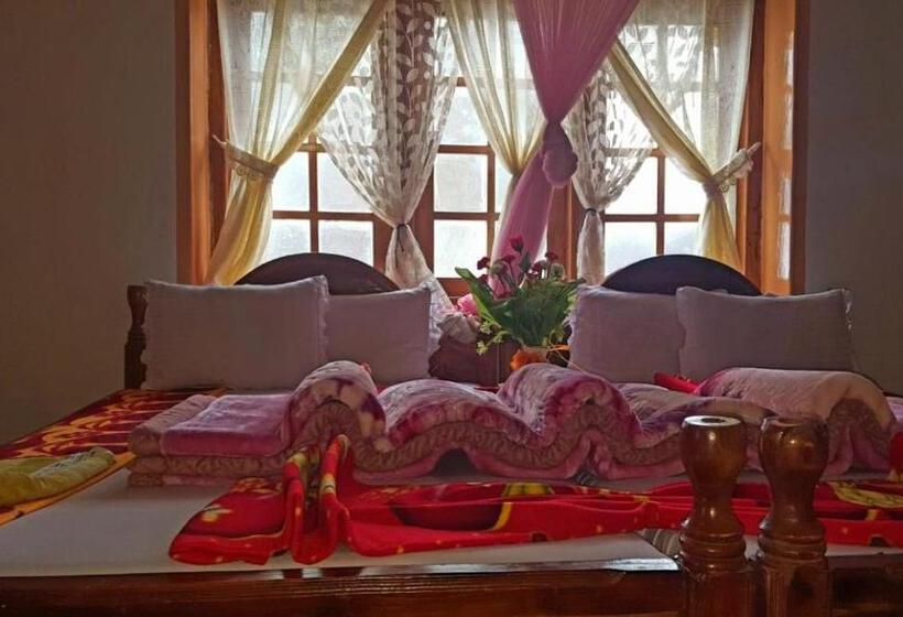 اتاق خانوادگی, Belview Guest House