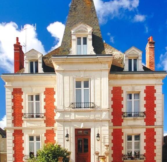 اتاق استاندارد با تخت دو نفره بزرگ, Manoir Du Parc