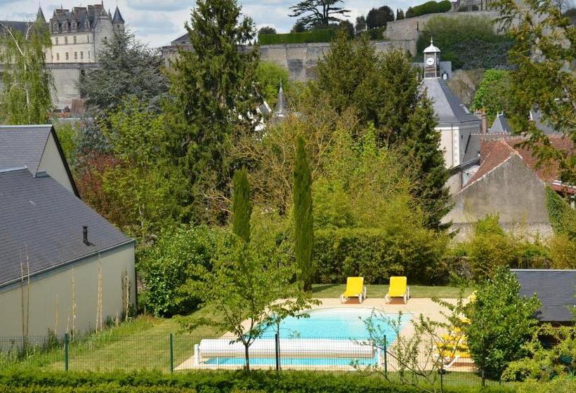 اتاق استاندارد با تخت دو نفره بزرگ, Manoir Du Parc