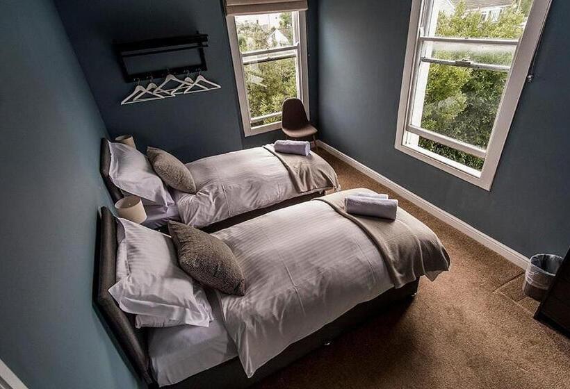 اتاق استاندارد چهارنفره با سرویس بهداشتی مشترک, The Mariners Guesthouse