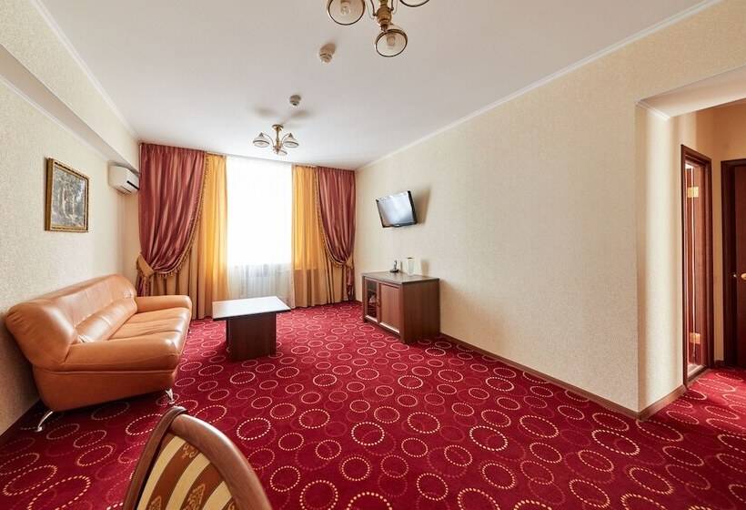 اتاق کلاس بیزنس, Tsentralnaya